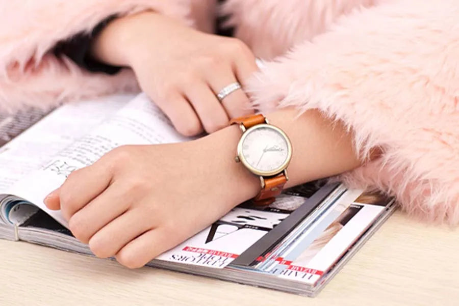 Shsby New Vintage Digital Hollow Genuine Cow Leather Strap Watches Women Dress Watches Female Quartz Watch Student Leisure Watch
