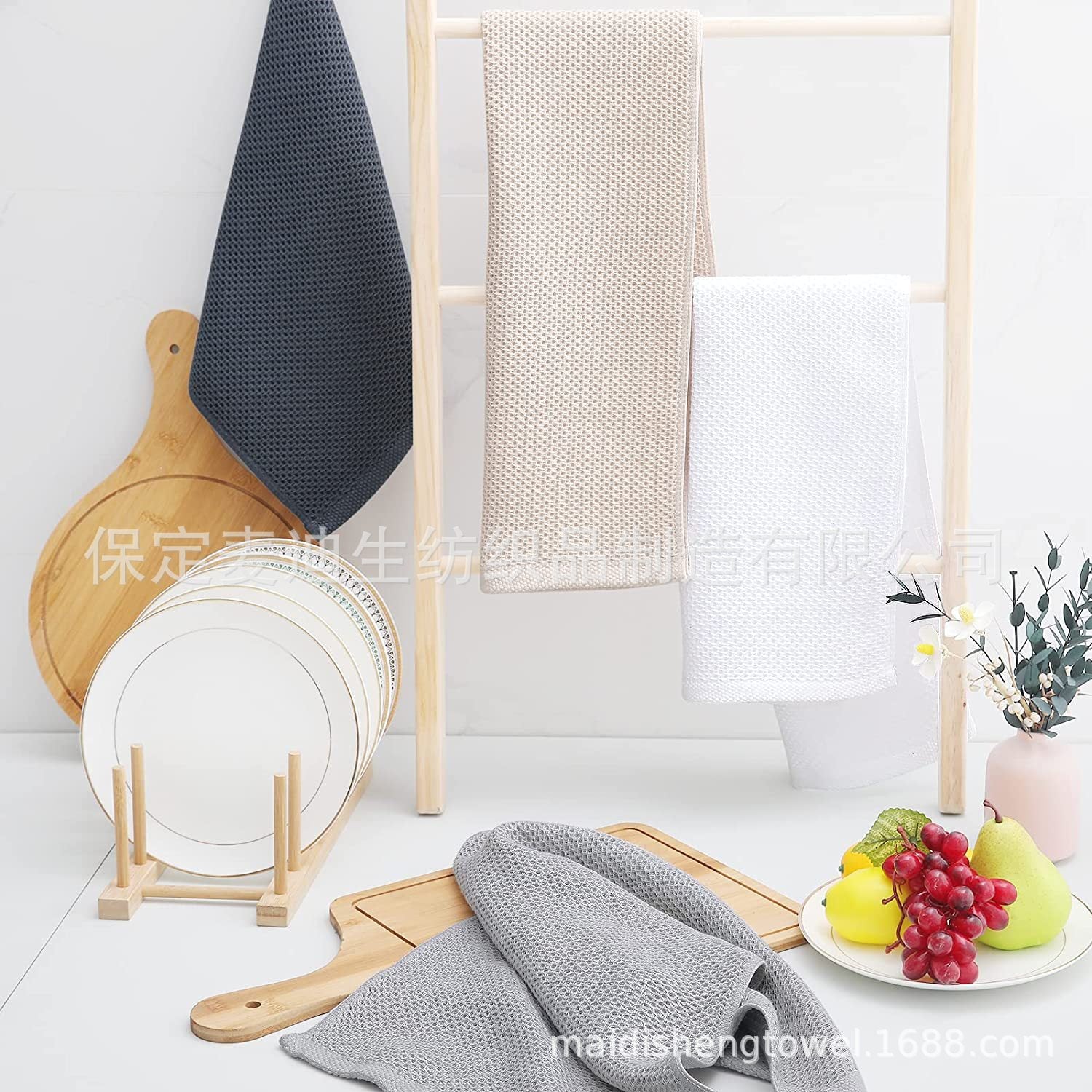 Cross-border Amazon pure cotton honeycomb kitchen dishwashing square towel can be suit with hook waffle square towel generation sticker code