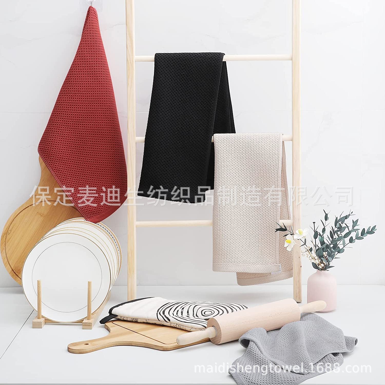 Cross-border Amazon pure cotton honeycomb kitchen dishwashing square towel can be suit with hook waffle square towel generation sticker code